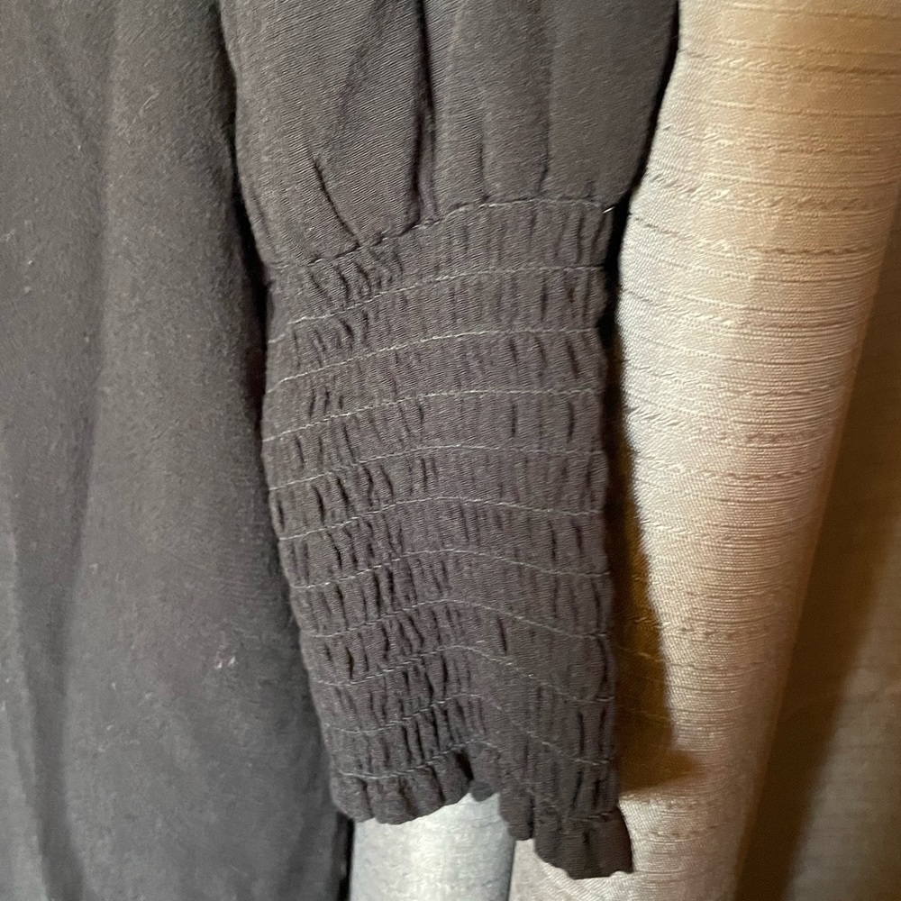 1 State shirt dress.  Black.  Comes with liner/slip. - Picture 2 of 10